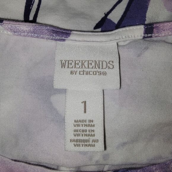 Weekends by Chico's Floral Sweeping Scoopneck Top Size 1 (medium) - Picture 5 of 6